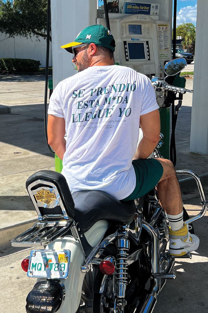 Camiseta Unisex 'Se Prendió Esta M*da' - Algodón peinado Premium - Rustiko